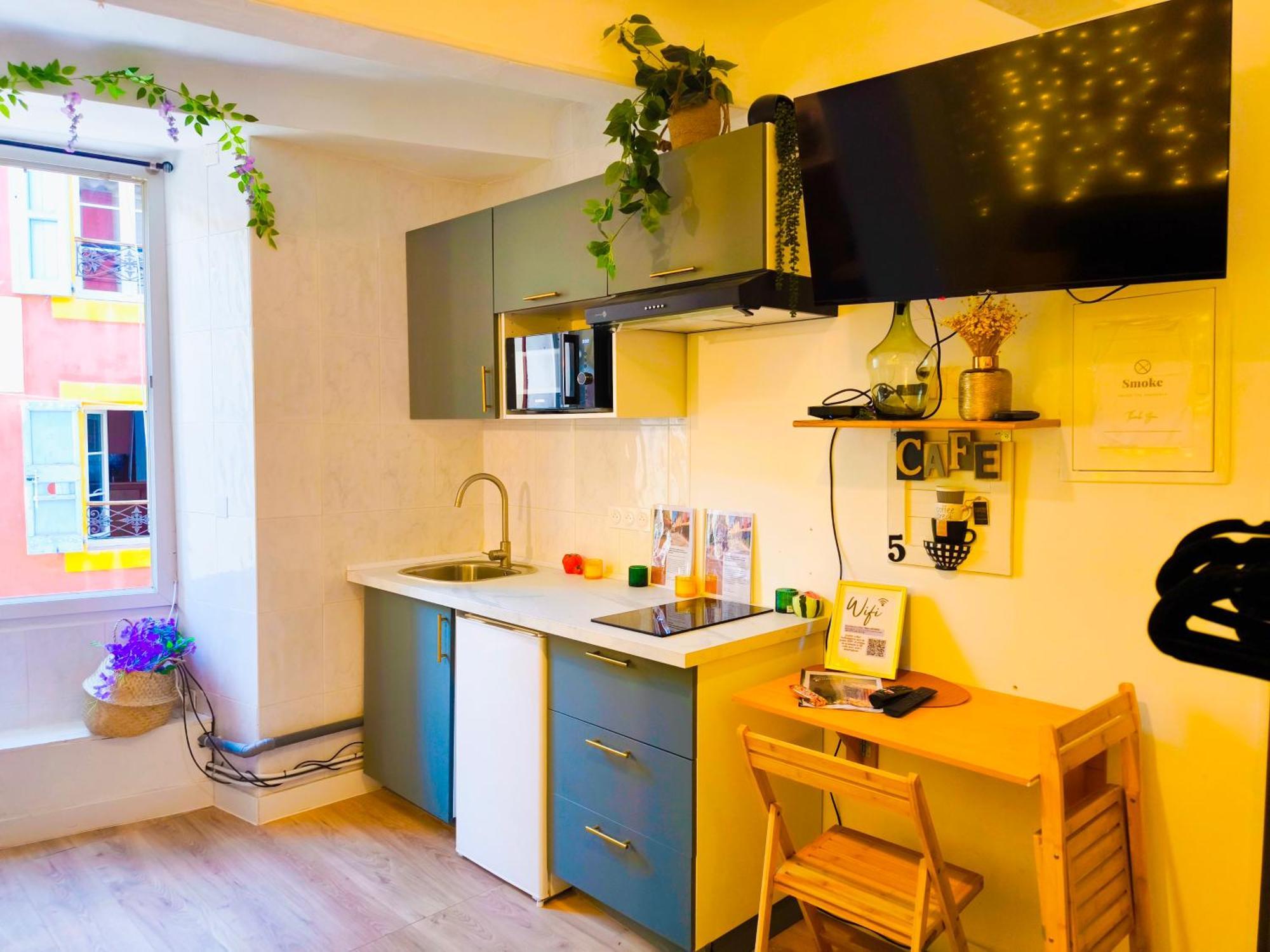 Le King & Suites Etoilees Gréoux-les-Bains Zewnętrze zdjęcie