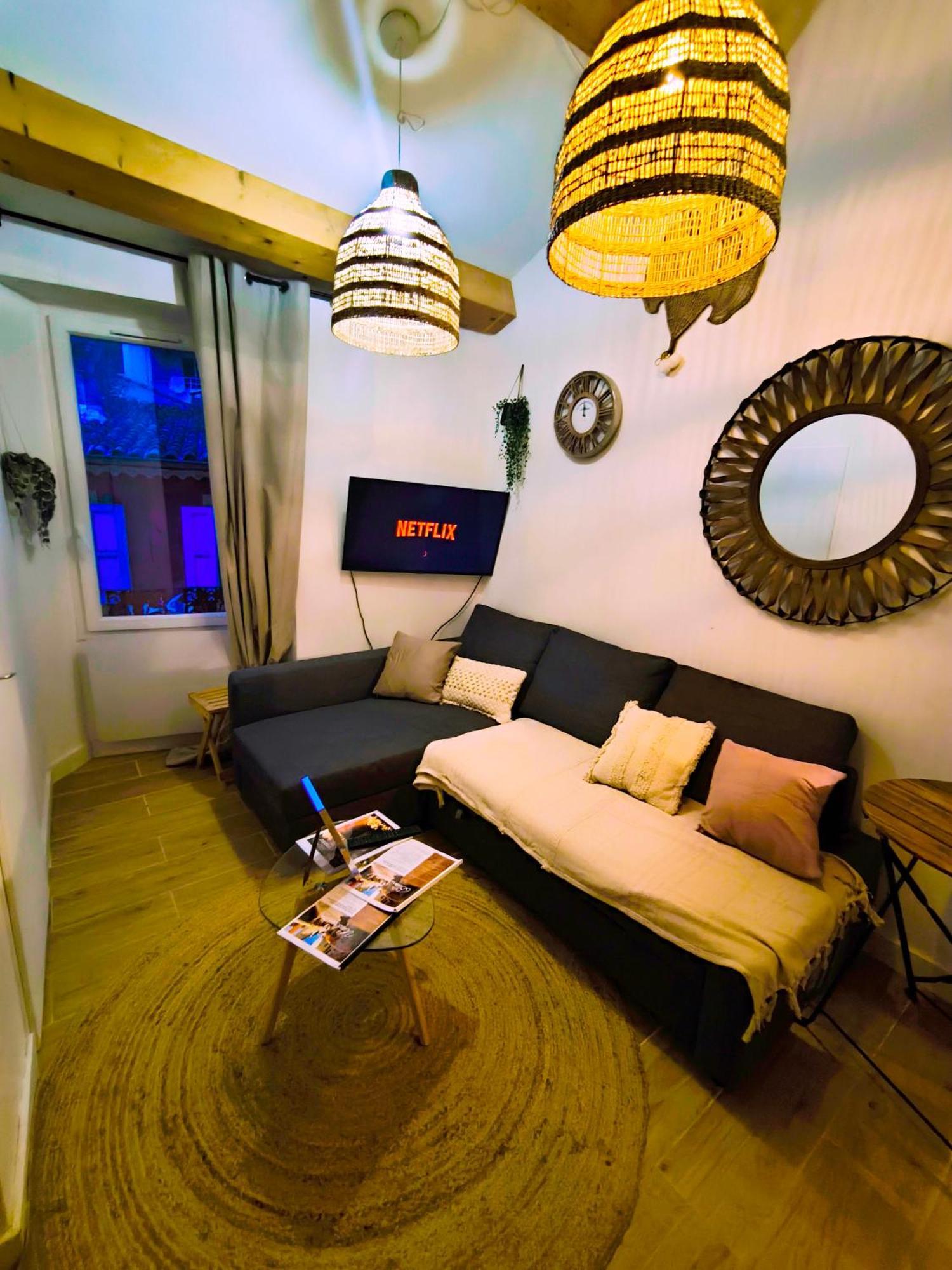 Le King & Suites Etoilees Gréoux-les-Bains Zewnętrze zdjęcie